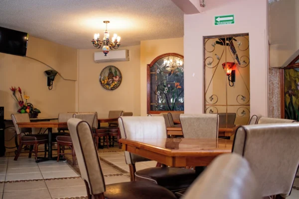 Los Cedros Hotel_Comedor