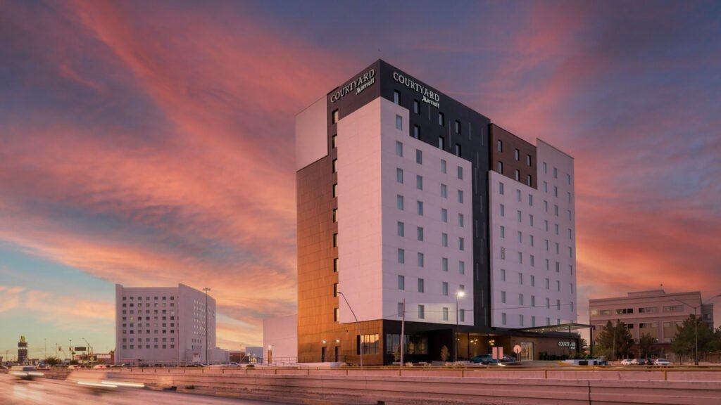 hotel courtyard by Marriott
